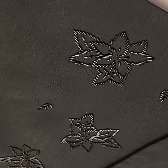 LIKE NEW VTG 1980s Unbranded Floral Beaded and Broquet Eveningwear Blazer - Picture 5 of 13